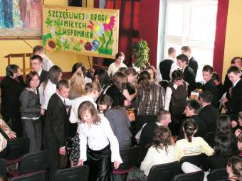 Po�egnanie absolwent�w LO.