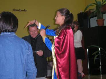 Otrz�siny klas pierwszych gimnazjum.