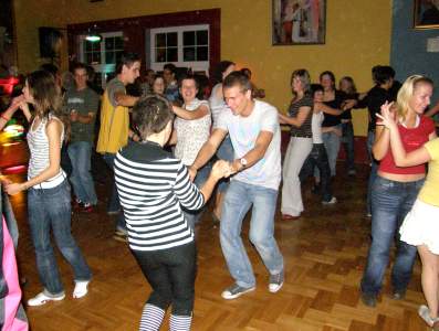 W�grzy w �egocinie - wsp�lna zabawa.