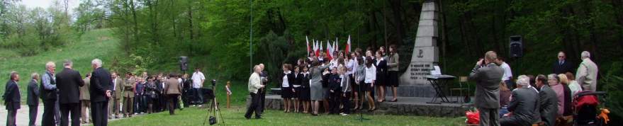 Uroczysto�� zasadzenia D�b�w Pami�ci w �egocinie.