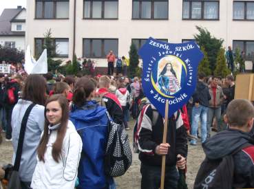 Ucxniowie ZS w �egocinie na X. Rajdzie Papieskim.