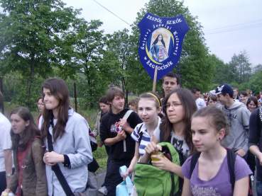 Ucxniowie ZS w �egocinie na X. Rajdzie Papieskim.