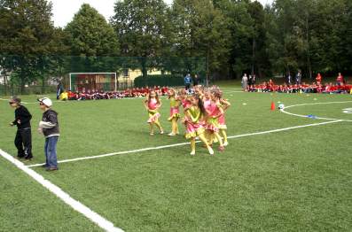 Oddanie do u�ytku przyszkolnego kompleksu sportowego.