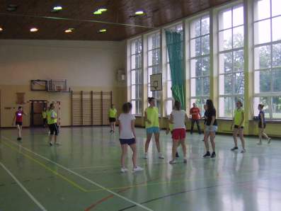 Mecz pi�ki r�cznej dziewcz�t.