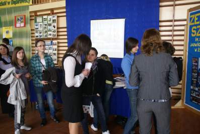 Na stoisku ZS w �egocinie.