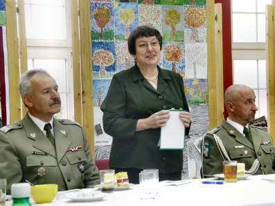 Pani dyrektor Danuta P�czek opowiada o szkole.