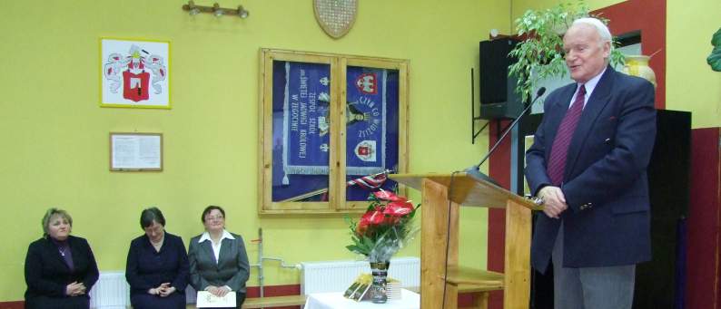 Wieczornica po�wi�cona pami�ci Ks. Pra�ata Antoniego Por�by w 7. rocznic� Jego �mierci. 