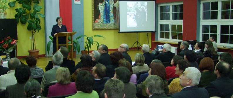 Wieczornica po�wi�cona pami�ci Ks. Pra�ata Antoniego Por�by w 7. rocznic� Jego �mierci. 