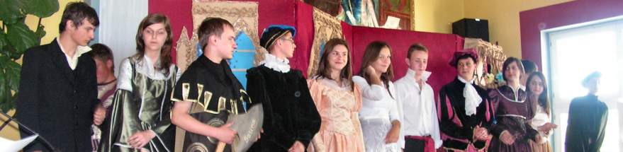 Przedstawienie "Romeo i Julia": na IV. Dniu J�zyk�w Obcych w  ZS w �egocinie.
