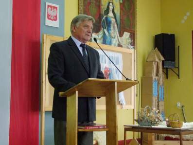 Przemawia W�jt Jerzy B�oniarz.