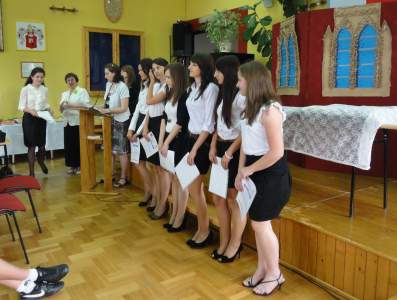 Podzi�kowania dla ch�rzystek.