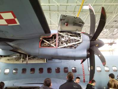 Klasa Stra�y Granicznej na lotnisku w Balicach.