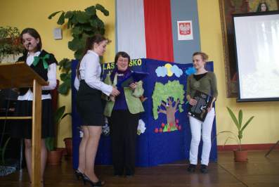 "Dzie� Ziemi 2011"  w ZS w �egocinie.