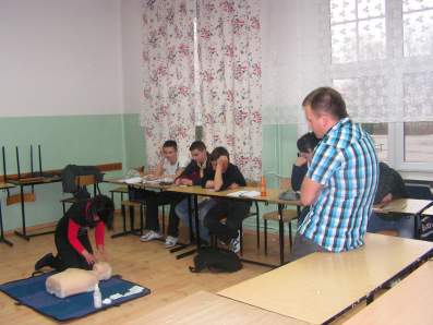 Kurs pomocy przedmedycznej w ZSZ w �egocinie.