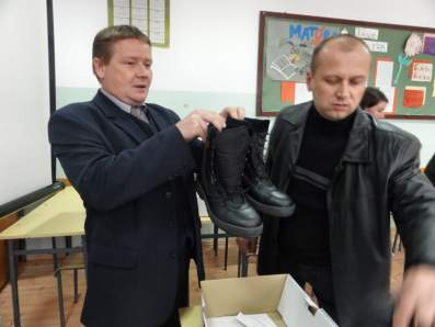 Mundurowanie klasy stra�y granicznej.