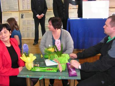 Zwyci�ska dru�yna nauczycieli.