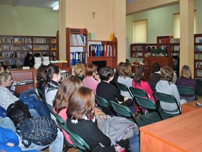 Spotkanie autorskie z Barbar� Kosmowsk�.