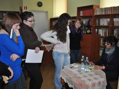 Spotkanie autorskie z Barbar� Kosmowsk�.