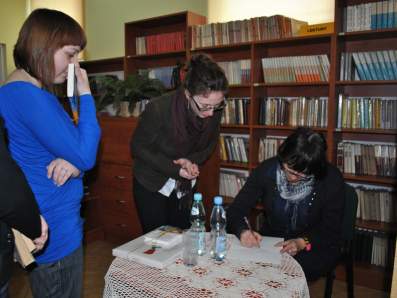Spotkanie autorskie z Barbar� Kosmowsk�.