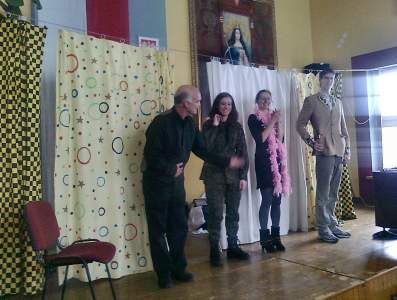The Bear Educational Theatre w ZS w �egocinie.