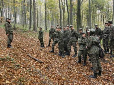 Klasa Stra�y Granicznej LO w �egocinie na wycieczce w Barwinku.