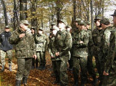 Klasa Stra�y Granicznej LO w �egocinie na wycieczce w Barwinku.