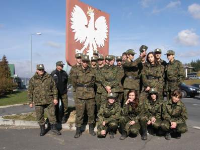 Klasa Stra�y Granicznej LO w �egocinie na wycieczce w Barwinku.