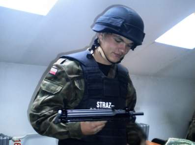 Klasa Stra�y Granicznej LO w �egocinie na wycieczce w Barwinku.