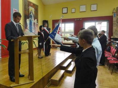  �lubowanie uczni�w klas pierwszych.