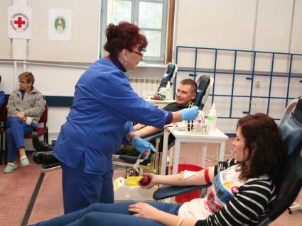 Akcja Krwiodawstwa w KOSG w Nowym S�czu.