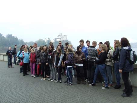 Przed Zamkiem w Niedzicy.