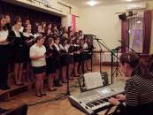 Wyst�p szkolnego ch�ru.