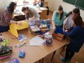 Zbi�ka dar�w dla uczni�w z Ukrainy.