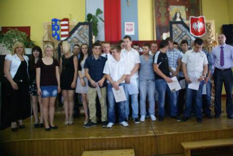 Po�egananie absolwent�w ZSZ.