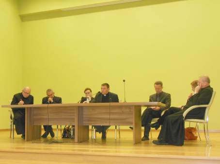 II. Forum Dyrektor�w i Nauczycieli Og�lnopolskiej Rodziny Szk� im. �w. Jadwigi Kr�lowej - Krak�w - 22 - 23.11.2013 r.