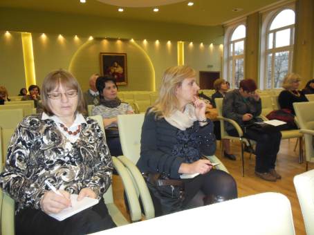 II. Forum Dyrektor�w i Nauczycieli Og�lnopolskiej Rodziny Szk� im. �w. Jadwigi Kr�lowej - Krak�w - 22 - 23.11.2013 r.