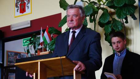 Po�egnanie absolwent�w klas trzecich LO w �egocinie - 25.04.2014 r.