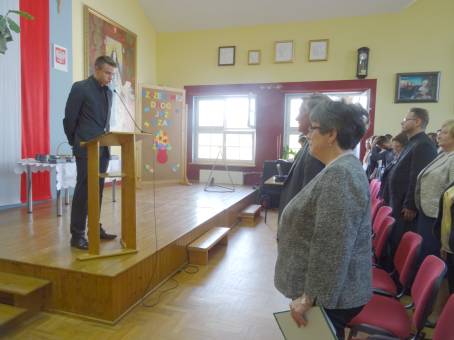 Wr�czenie �wiadectw i po�egnanie absolwent�w LO - 24.04.2015 r.