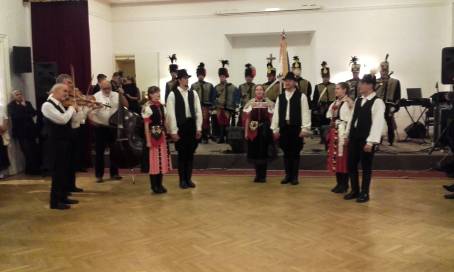 Na Balu Huzar�w w Budapesti Egyetemi Katolikus Gimnazium es Kollegium - 21.11.2015 r.