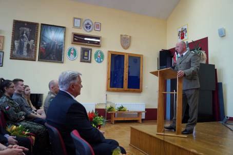 wr�czenie certyfikat�w uczniom z Klasy Strazy Granicznej - 22.06.2017