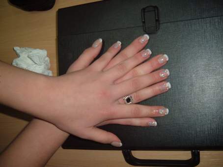 Kurs manicure i stylizacji paznokcia.