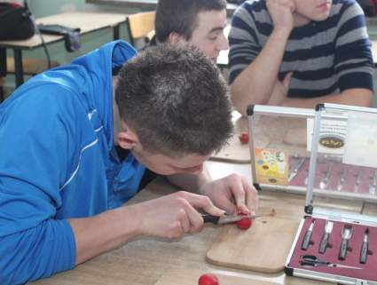 Kurs carvingu w ZSZ w �egocinie.