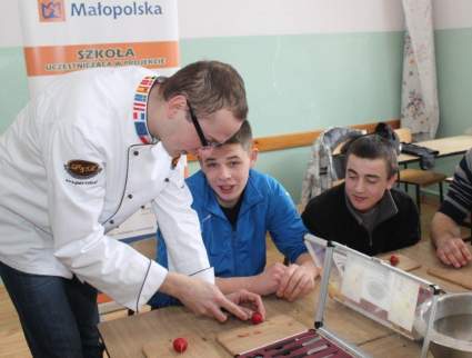 Kurs carvingu w ZSZ w �egocinie.