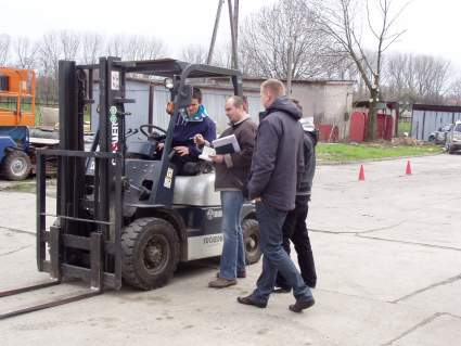 Kurs kierowc�w - operator�w w�zk�w wid�owych.