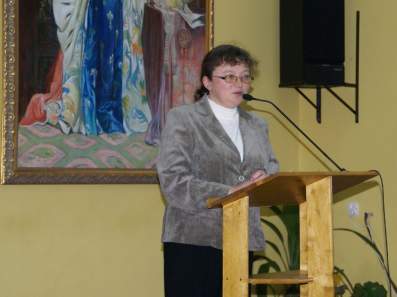 Gratulacje od opiekunki samorz�du pani T. Stacho�.