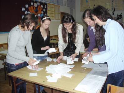 Wybory Saorz�du Uczniowskiego.