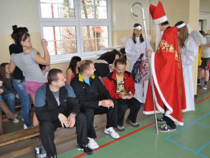 Szkolne Miko�ajki 2011 r.