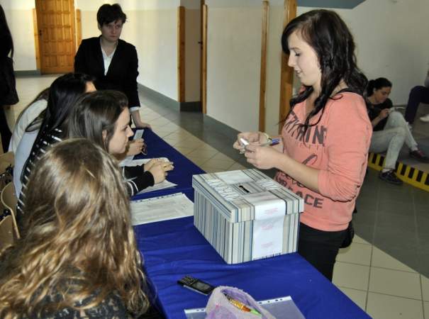 Wybory do samorz�du uczniowskiego.