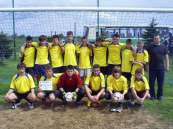 Wojciech Wrona i druga dru�yna powiatu.