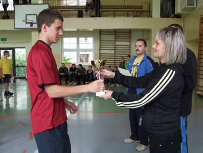 Wr�czenie puchar�w.